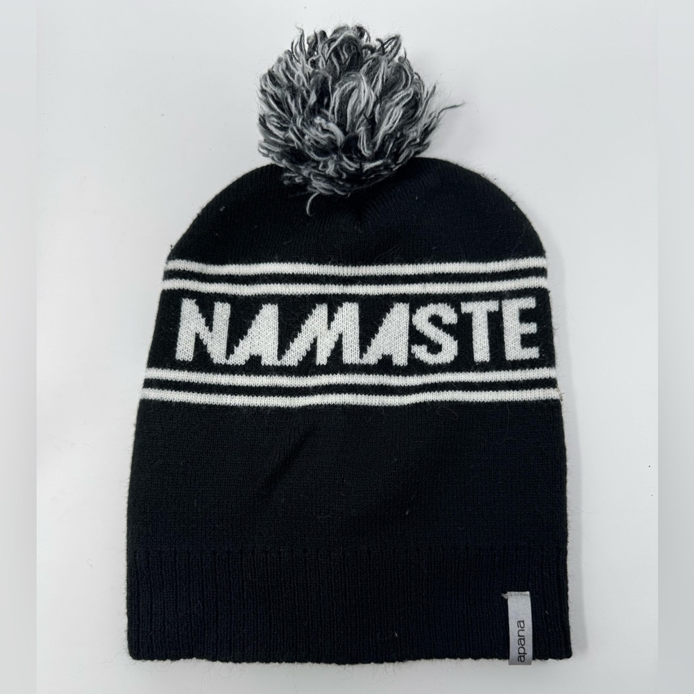 Apana Beanie, Pom Pom, winter hat, snow, ski, knit, yoga, warm, cozy, acrylic